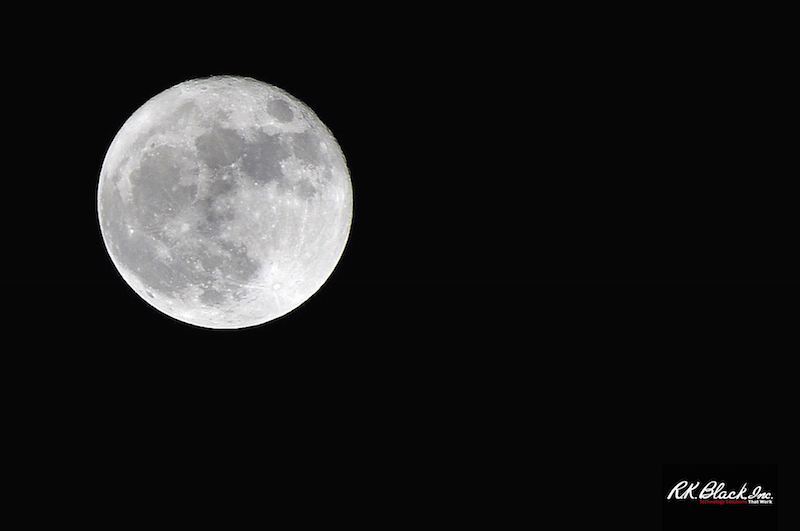 Image of super moon taken November 14, 2016 in Edmond, Oklahoma.
