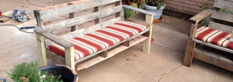 A Pallet Into An Outdoor Patio Bench
